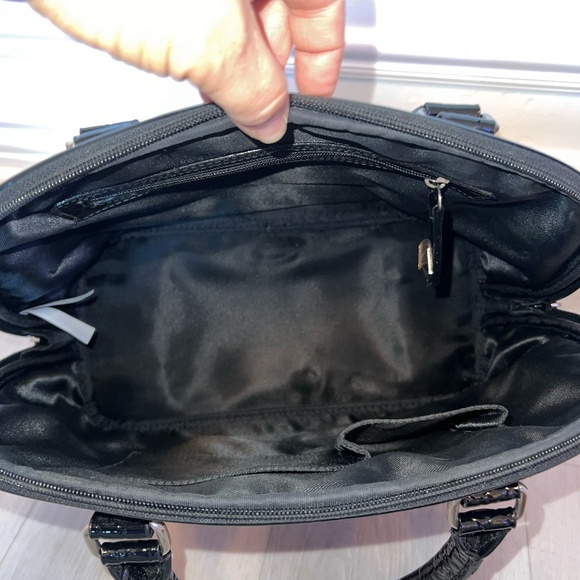 Loungefly Leopard Skull Embossed Dome Purse Bag & Wallet RARE - Has Flaw - Picture 8 of 16